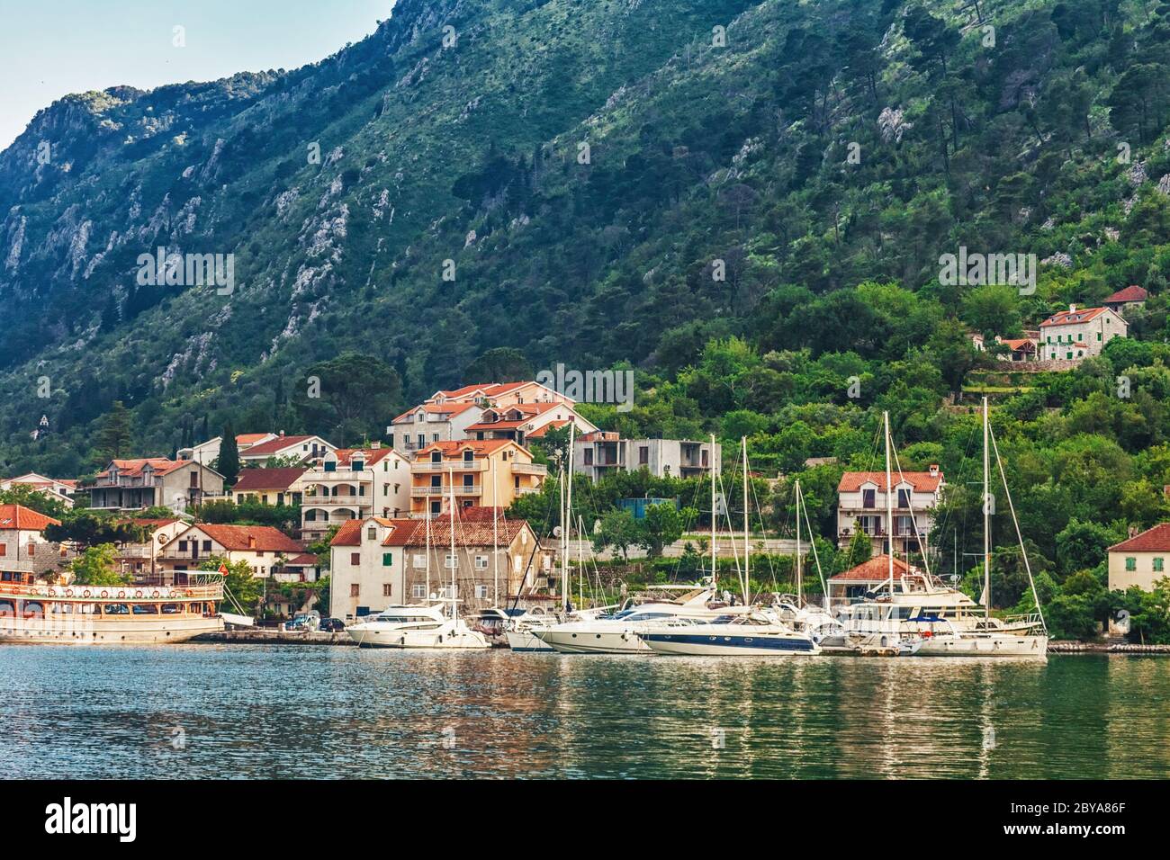 Small mountains and tree bay hi-res stock photography and images - Alamy