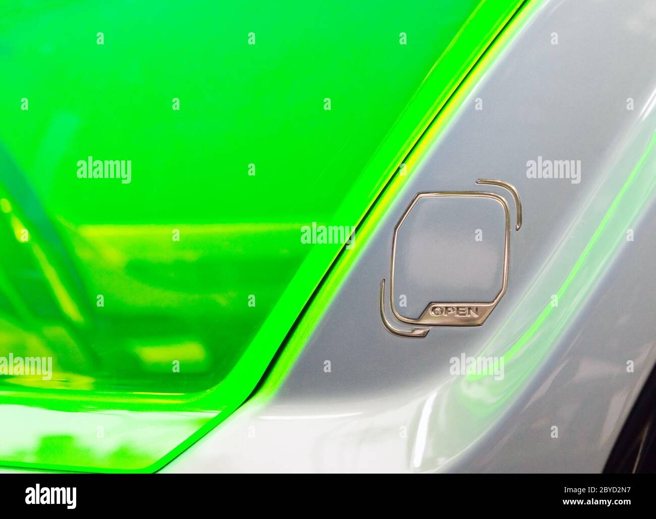 Open button hi-res stock photography and images - Alamy