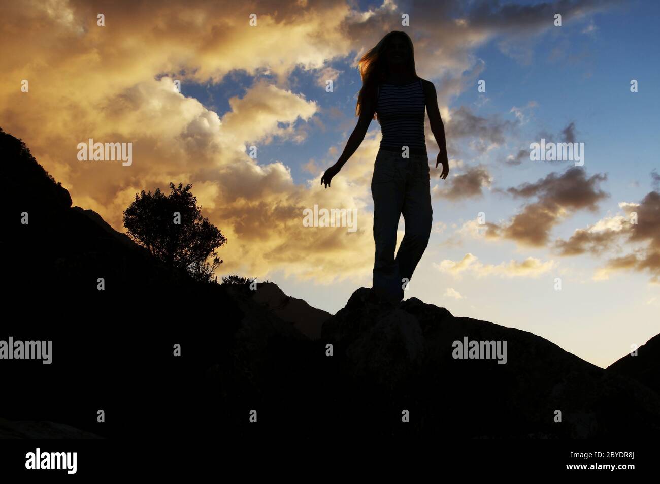 Girl hiker silhouette hi-res stock photography and images - Alamy