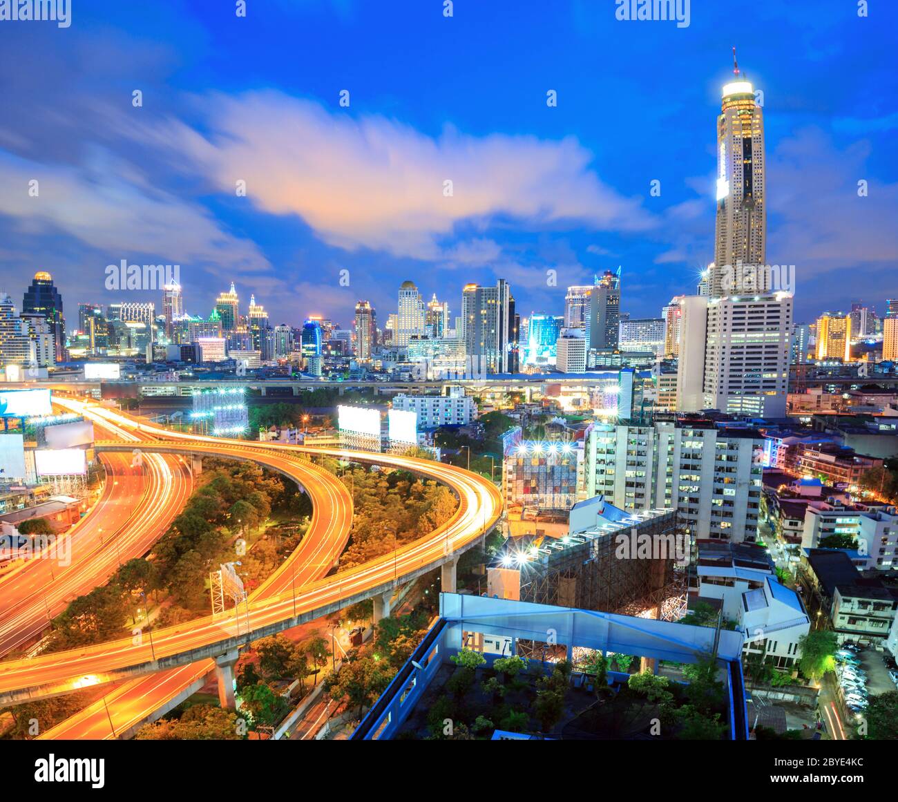 Bangkok Highway downtown Stock Photo - Alamy