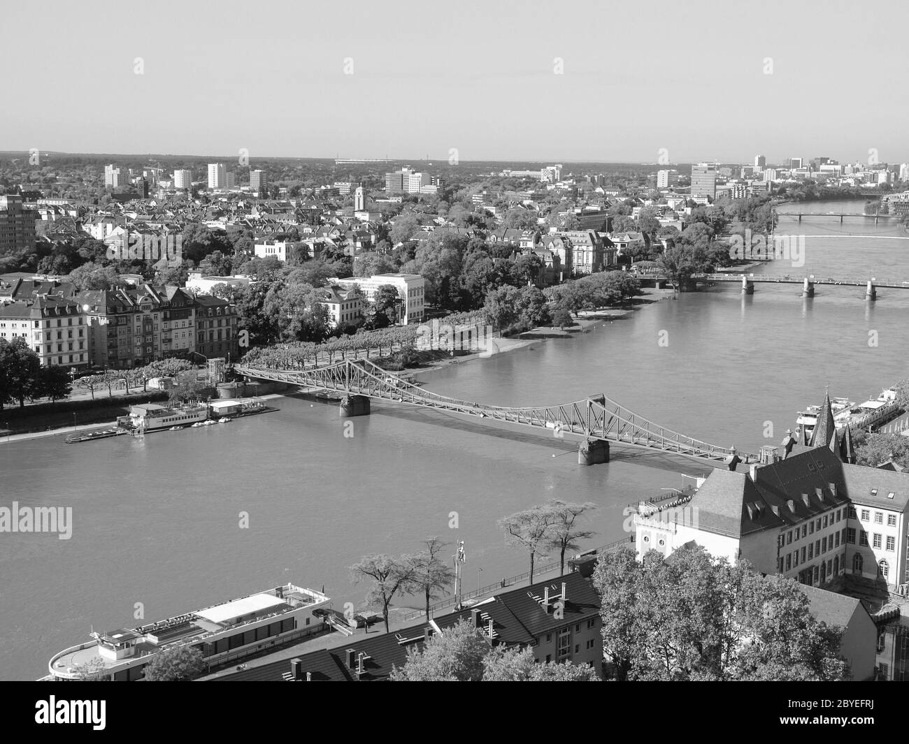 Skyline of frankfurt with river main Black and White Stock Photos ...