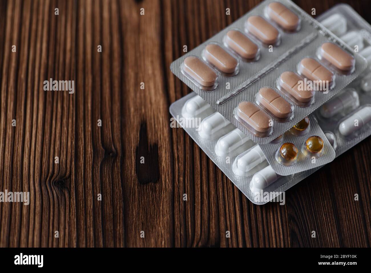 Medicine capsule dosage form antibiotic and painkiller drug in blister