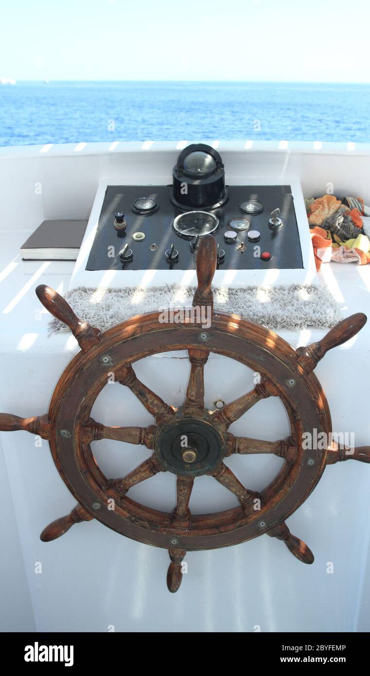 Boat cockpit hires stock photography and images Alamy