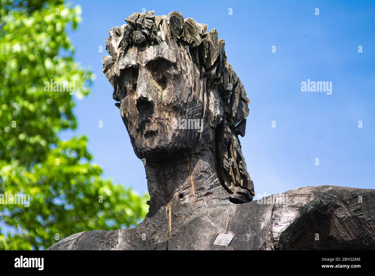 Old statue of jesus hi-res stock photography and images - Alamy