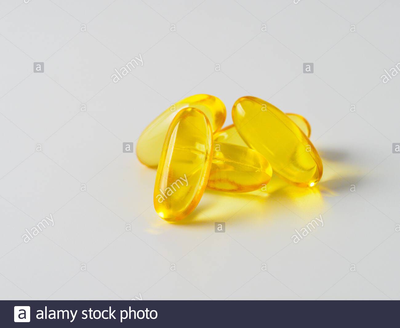 Download Golden Capsule High Resolution Stock Photography And Images Page 7 Alamy Yellowimages Mockups