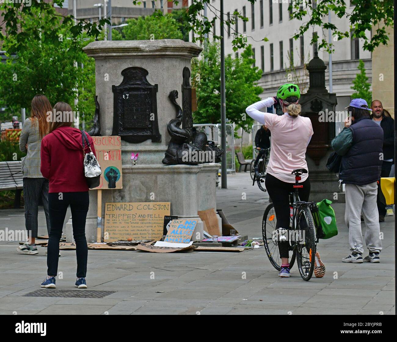 Bristol, UK. 10th June, 2020. 10th June 2020.Black Lives Matter.Toppling of Edward Colston in Bristol as crowds of people come to see the Plinth where he once Stood as a public figure head during the time of the slave trade.Picture Credit: Robert Timoney/Alamy Live News Stock Photo