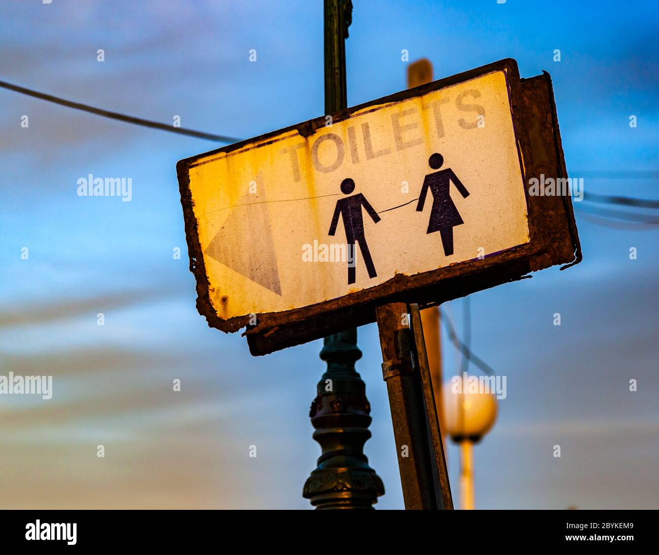 Signpost to Toilets in Malta Stock Photo