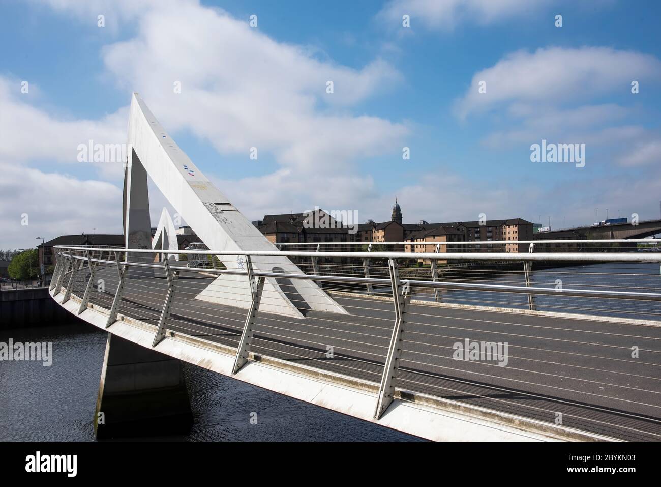 Tradeston Bridge, known locally as the Squiggly Bridge over River Clyde, Glasgow Stock Photo