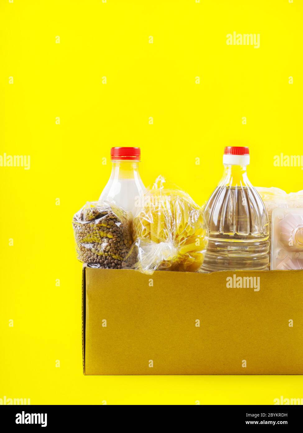 Food staples delivery or donation box concept Stock Photo Alamy