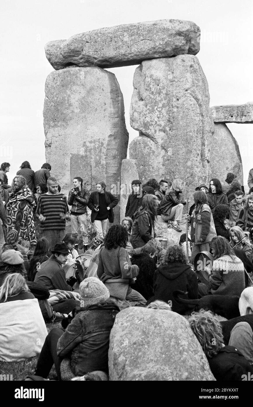 1990s stonehenge Black and White Stock Photos & Images - Alamy