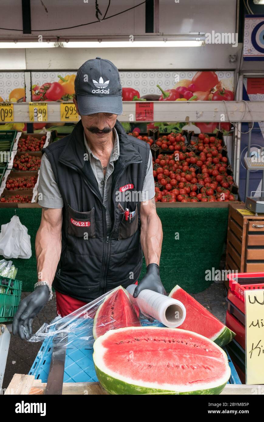 06.08.2019, Berlin, Berlin, Germany - Turkish fruit and vegetable shop at  Potsdamer Strasse. 00A190806D009CAROEX.JPG [MODEL RELEASE: NO, PROPERTY  RELE Stock Photo - Alamy