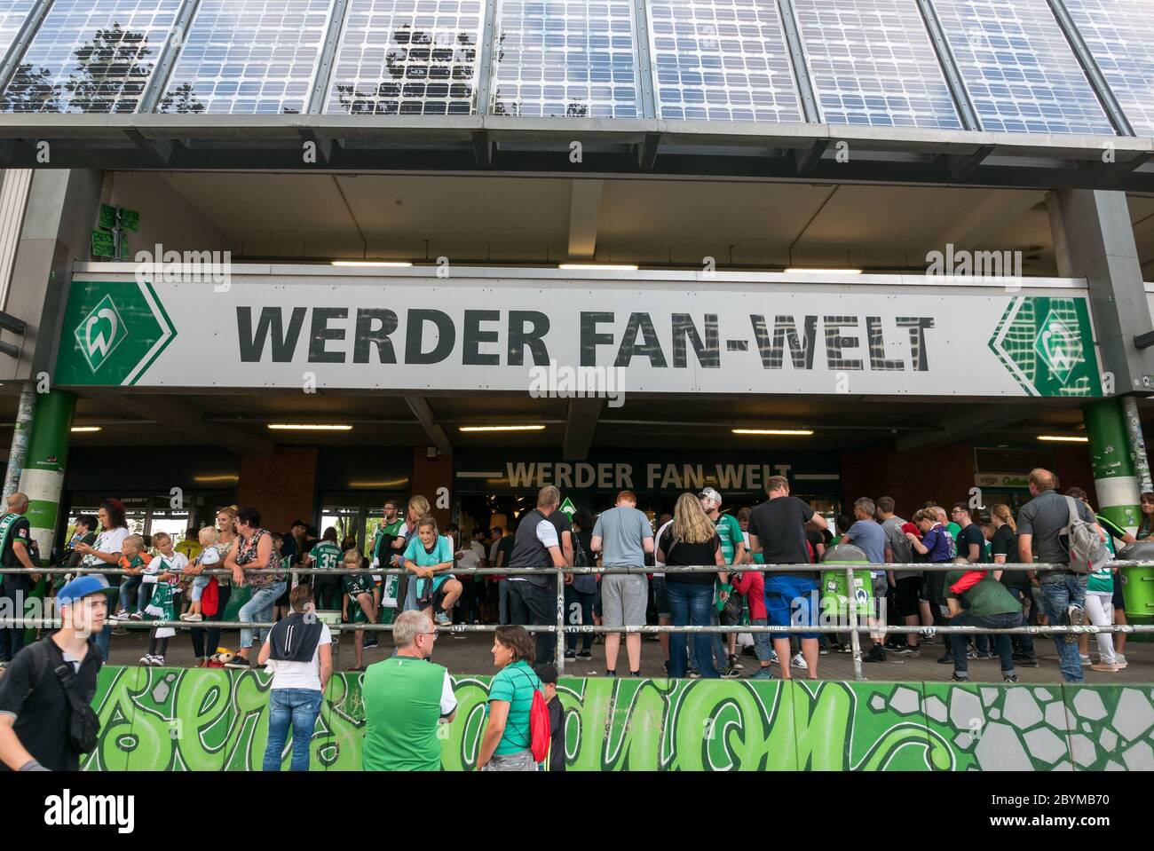 03.08.2019, Bremen, Bremen, Germany - Fan shop in the Weser Stadium, Day of the at the Werder Bremen soccer club. 00A190803D018CAROEX.JPG [MODEL Stock Photo - Alamy