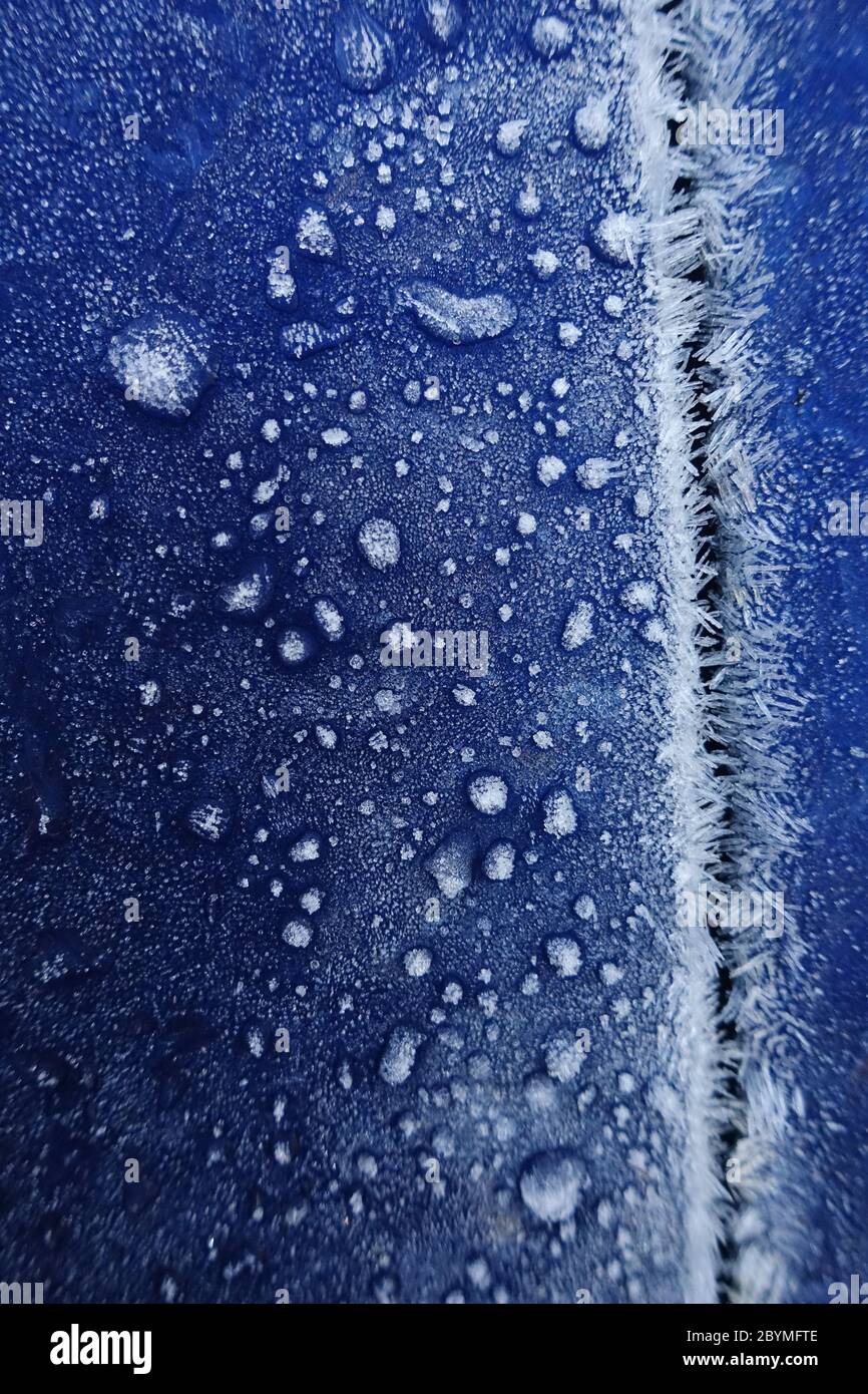 30 10 19 Berlin Germany Ice Crystals On A Car Door 00sd608caroex Jpg Model Release Not Applicable Property Release No C Caro Imag Stock Photo Alamy