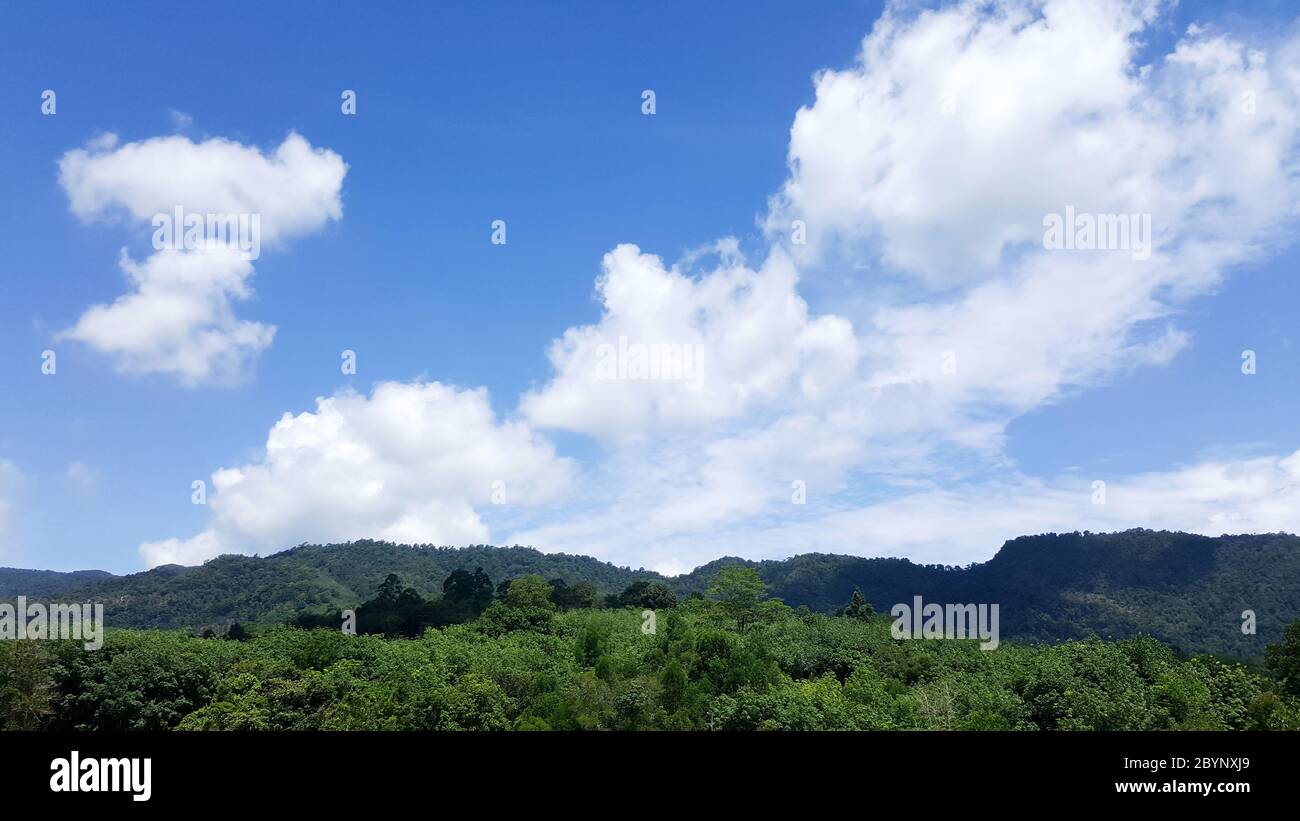 Sky clouds nature landscape hi-res stock photography and images - Alamy