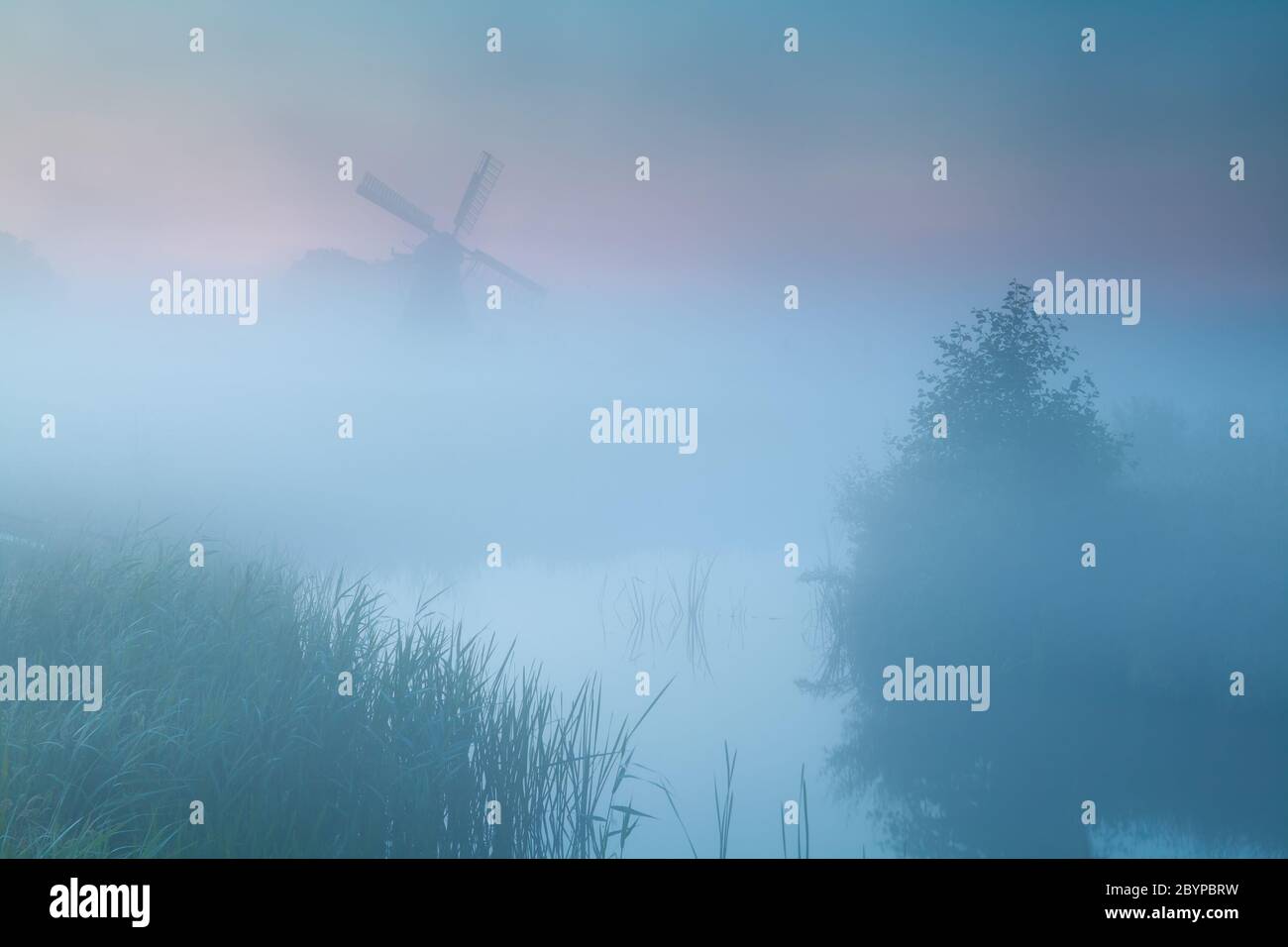 Bush Sunrise With Silhouette High Resolution Stock Photography and ...