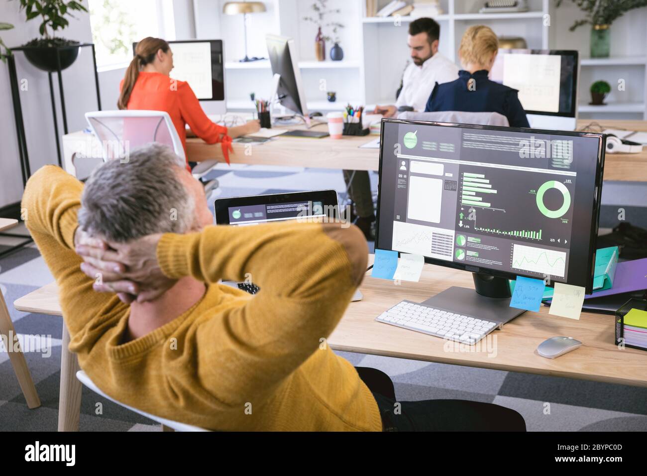 Work thinking hi-res stock photography and images - Alamy