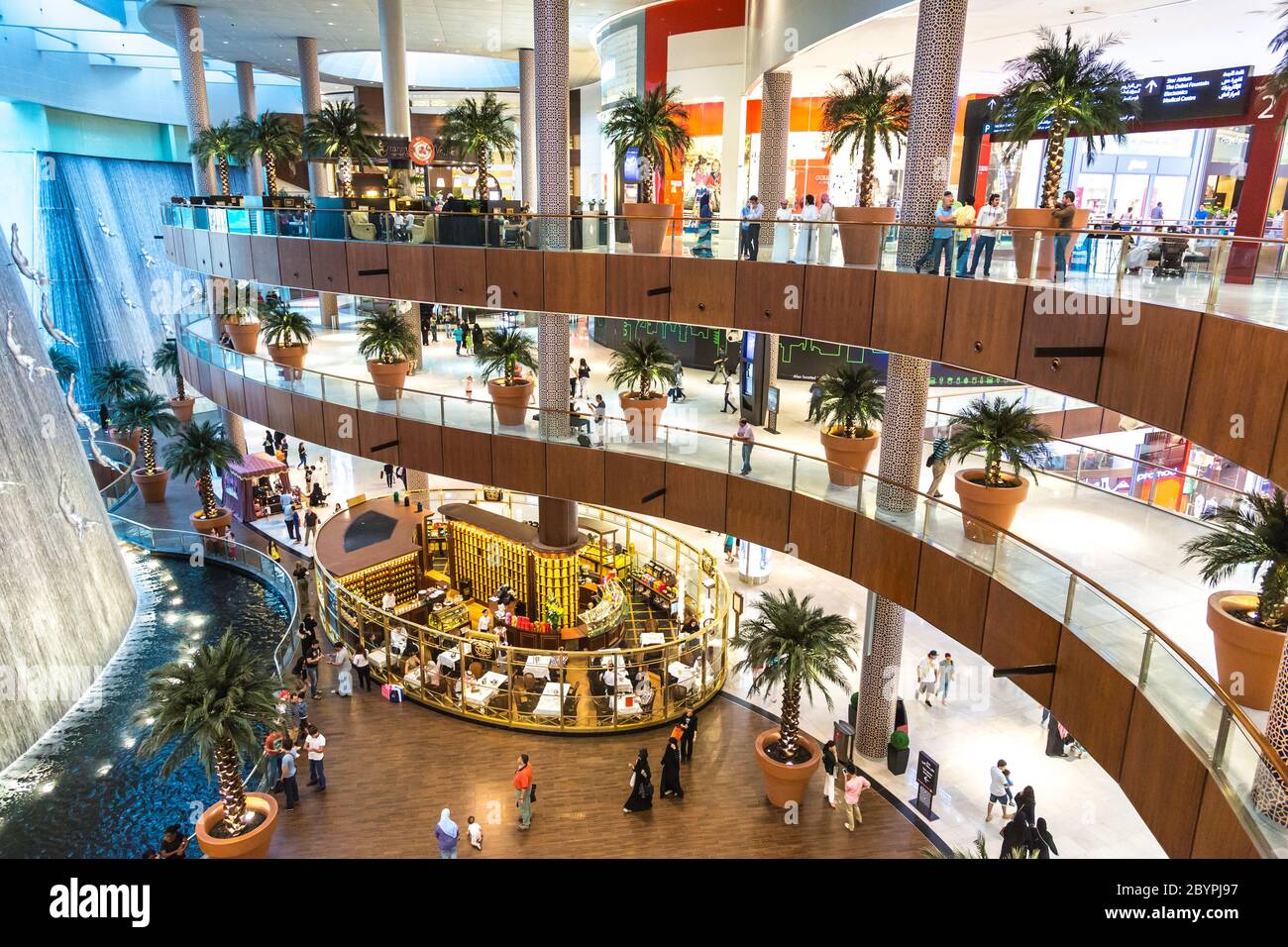 Interior View of Dubai Mall world's largest shopping mall Stock Photo Alamy