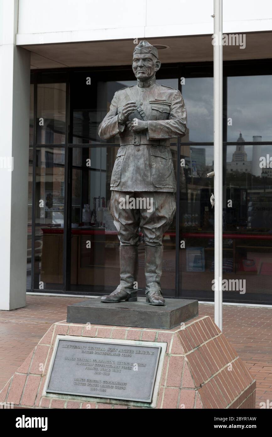 Statue of General J. A. LeJeune, USS Kidd Museum, Baton Rouge, Louisiana, USA Stock Photo