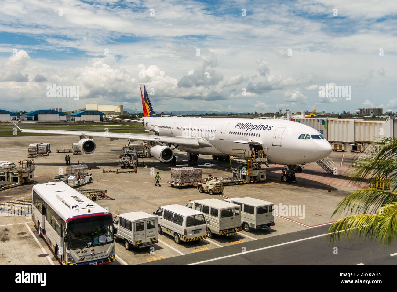 Manila /Philippines-7 July 2015: Philippine airlines getting ready for the next long haul flight to London England Stock Photo