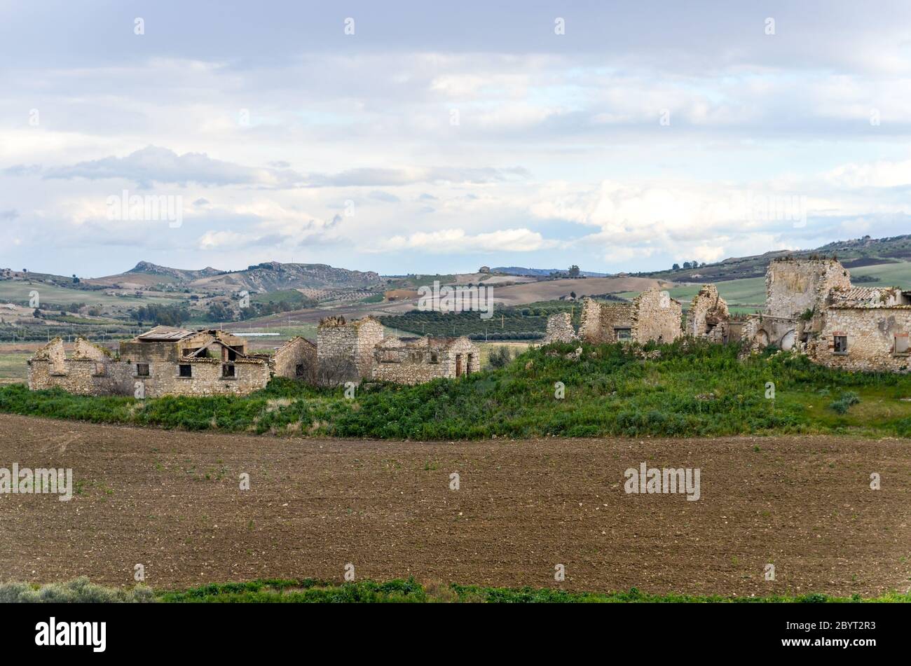 Abandoned village of Borgo Pietro Lupo, in the countryside of Sicily, Italy Stock Photo