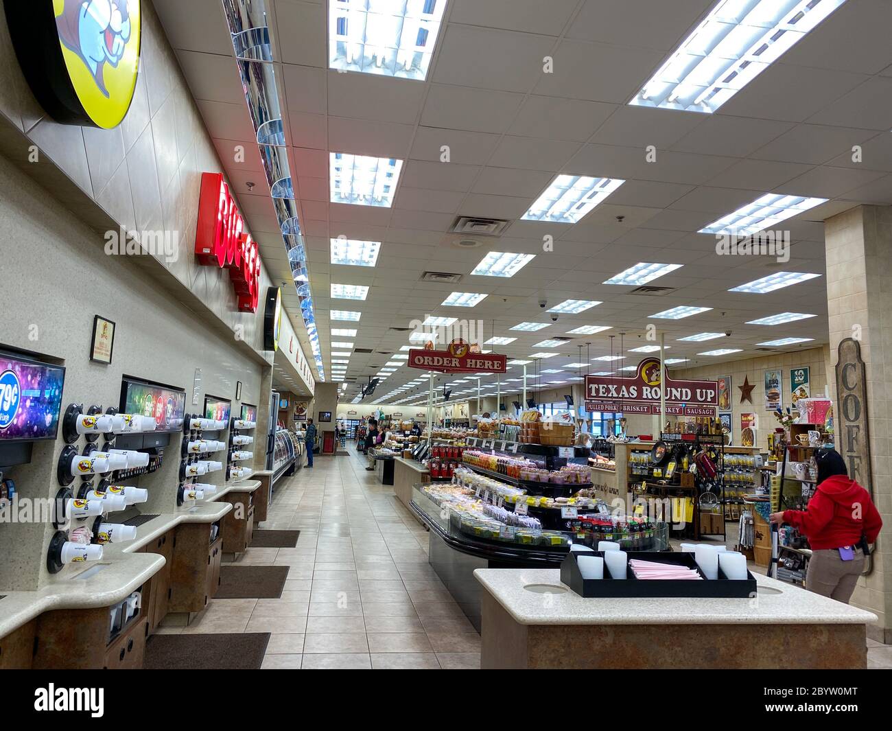 buc ees gas station high resolution stock photography and images alamy https www alamy com luling txusa 22520 a soda fountain at a buc ees the buc ees gas station fast food restaurant and convenience store with food beverages snac image361352456 html