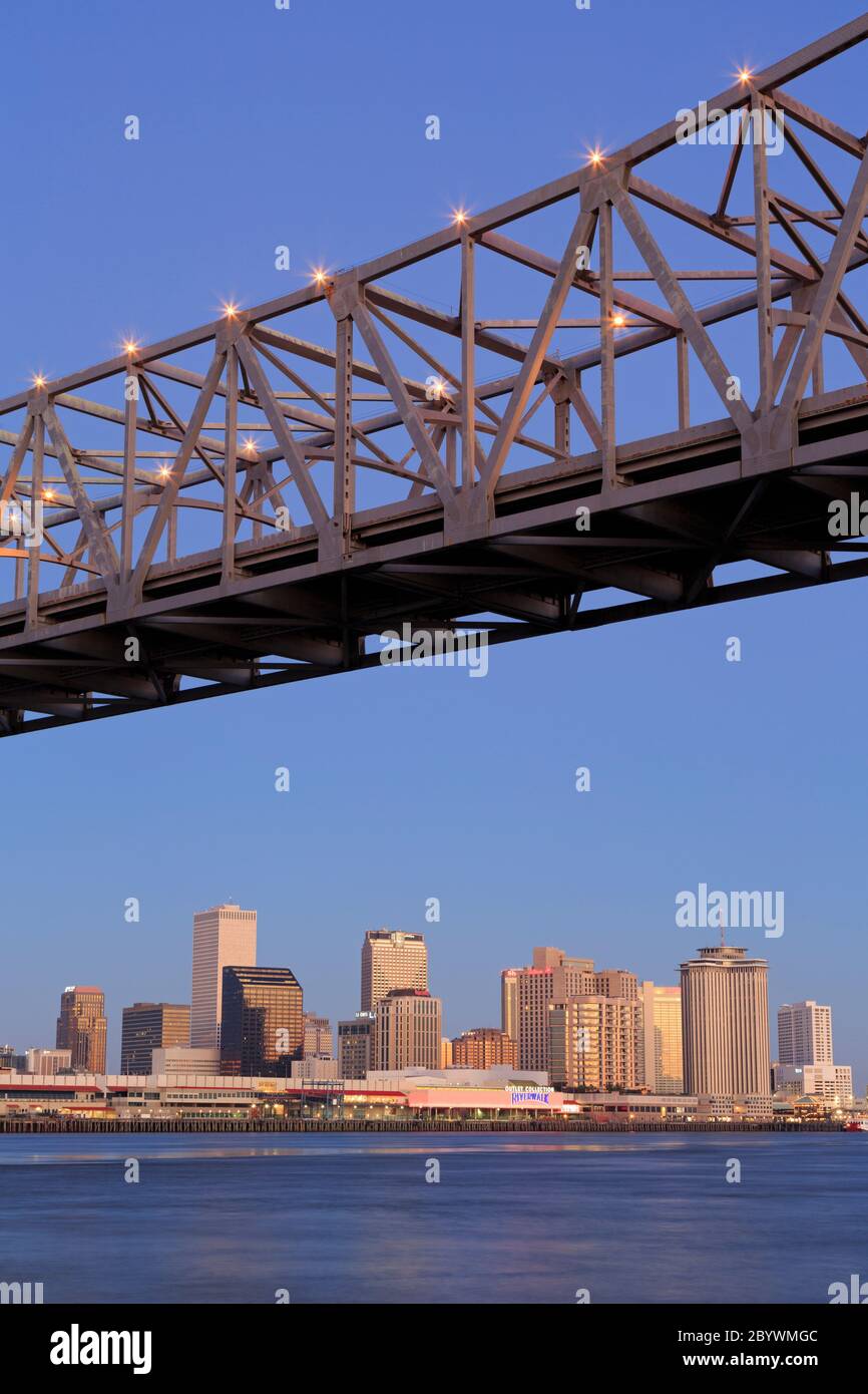 Crescent City Connection Bridge, New Orleans, Louisiana, USA Stock ...