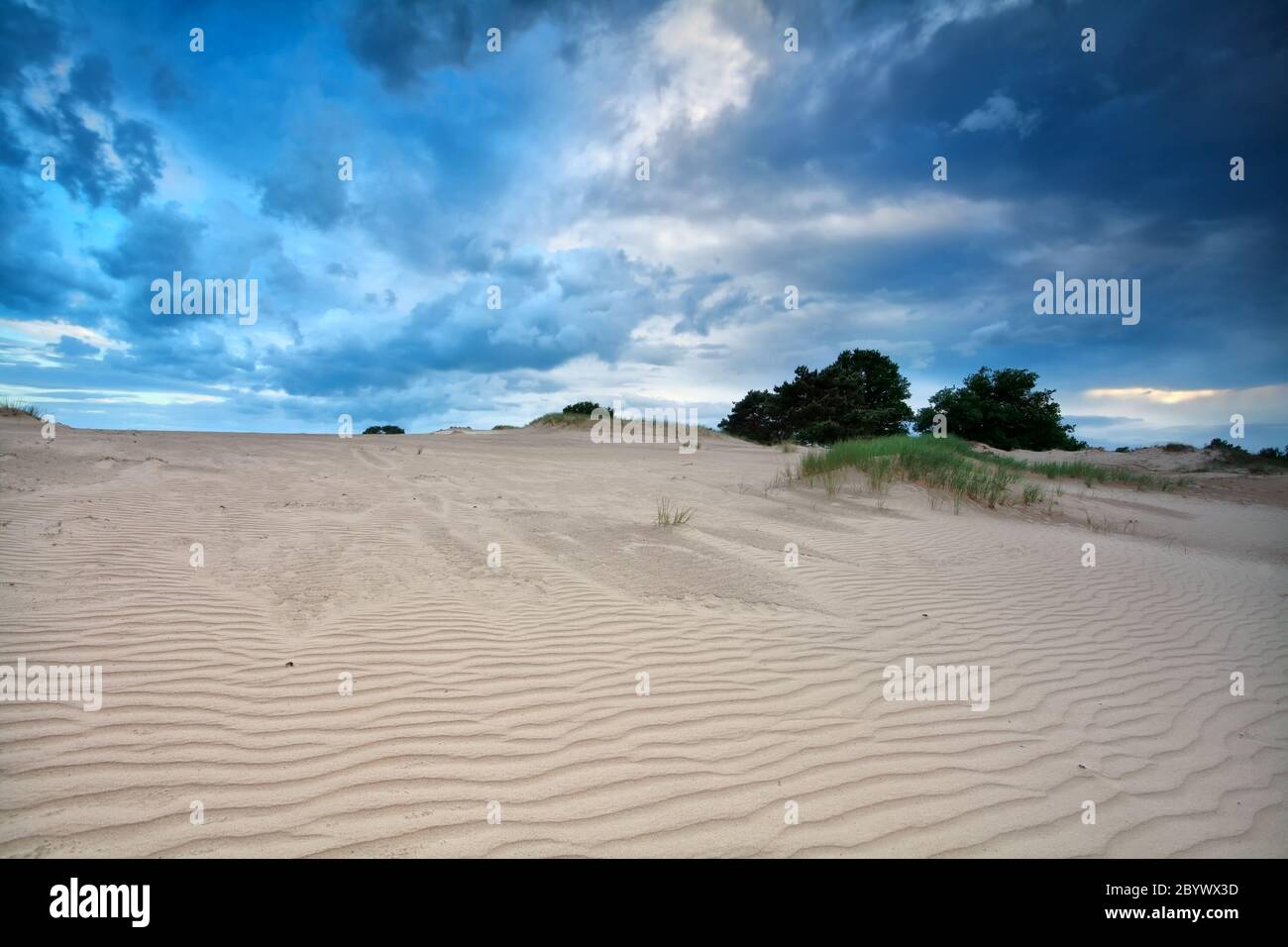 Blue cloud clouded sky hi-res stock photography and images - Alamy