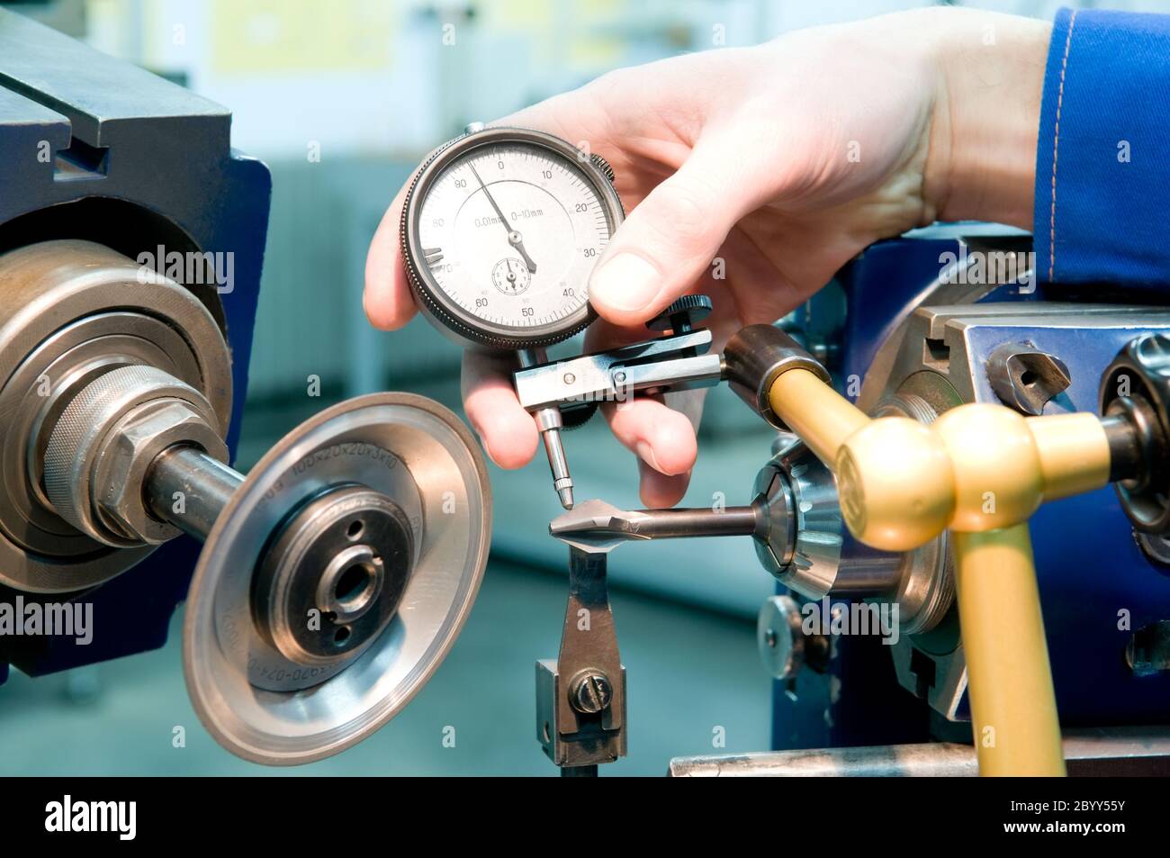 tool quality measuring process Stock Photo Alamy