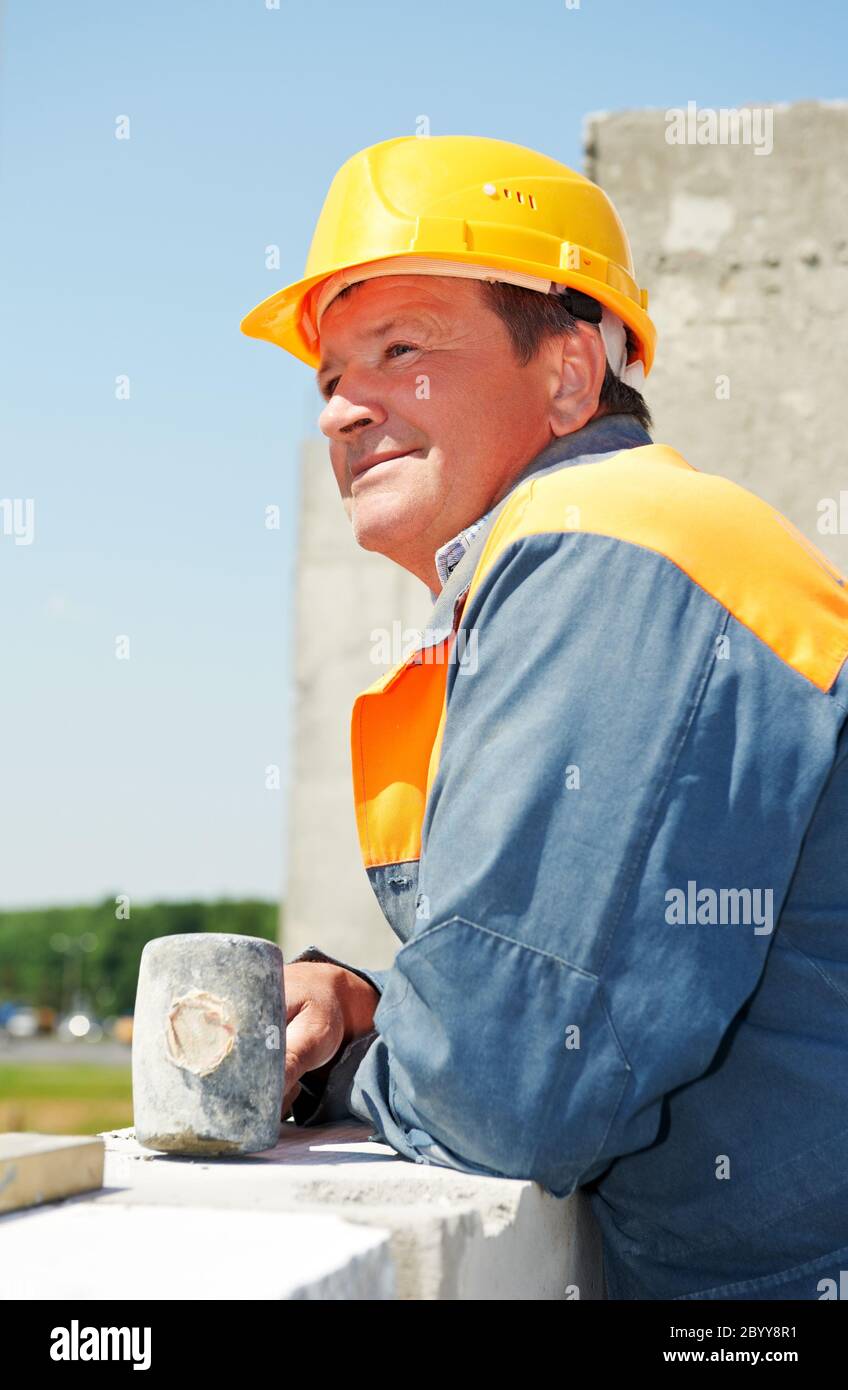 construction mason worker bricklayer Stock Photo Alamy