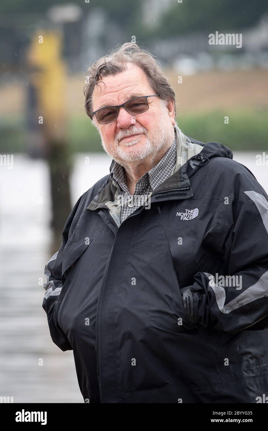 Bremen, Germany. 04th June, 2020. German rocker Klaus Lage stands on the  Weser. (to dpa "Deutschrocker Klaus Lage strikes softer notes with 70")  Credit: Sina Schuldt/dpa/Alamy Live News Stock Photo - Alamy