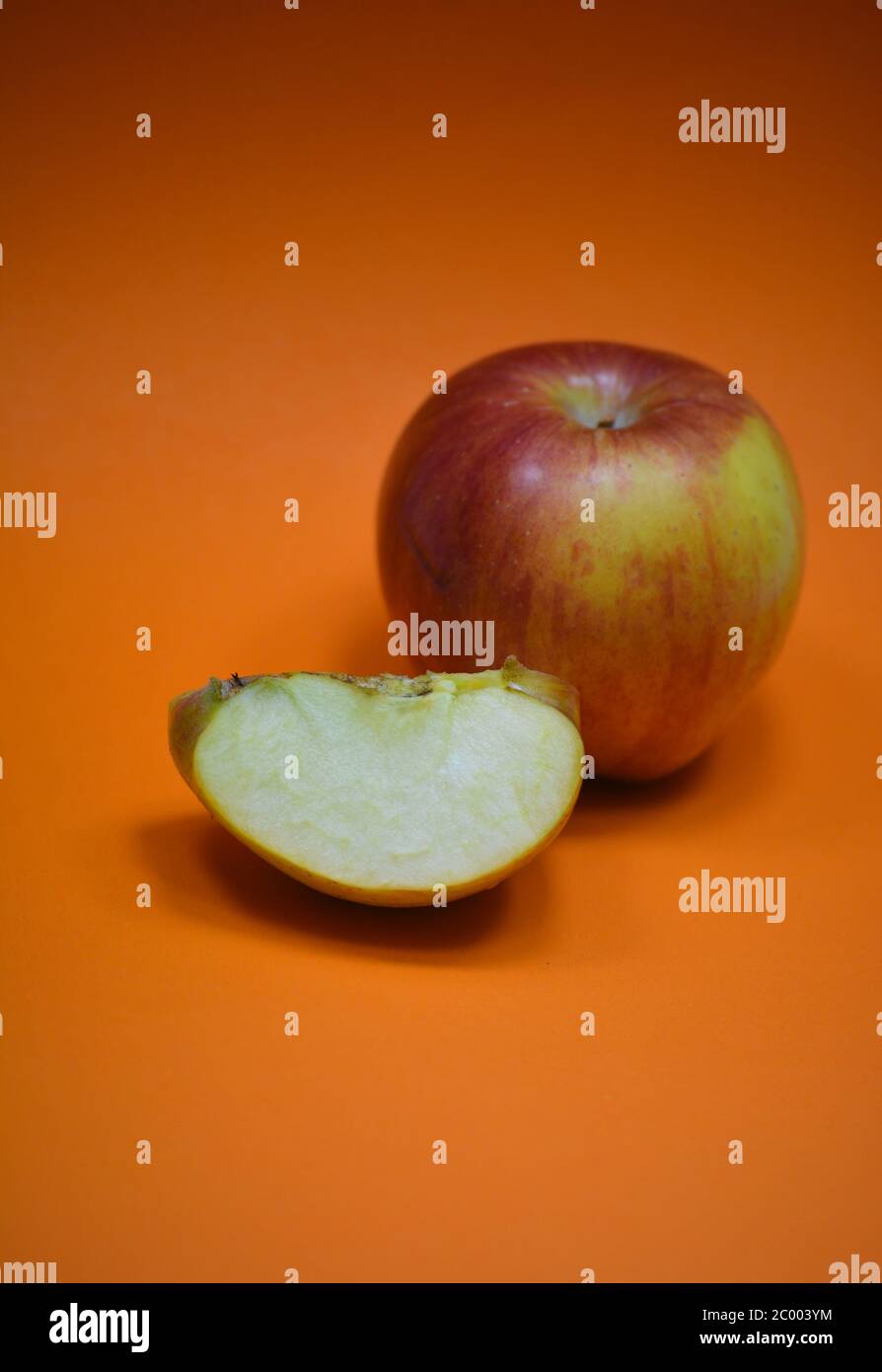 Half orange half apple hi-res stock photography and images - Alamy
