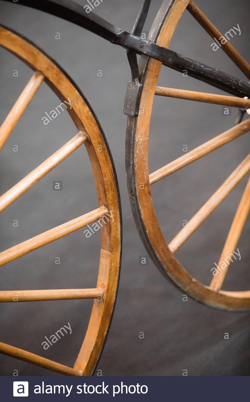 vintage wooden bicycle wheels