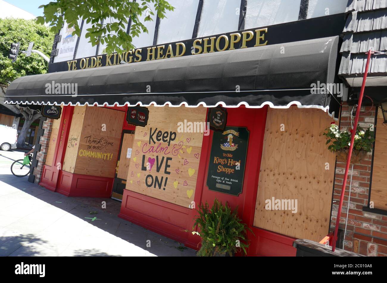 Ye olde kings head pub hires stock photography and images Alamy