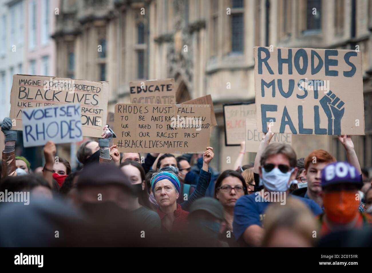 Rhodes must fall hi-res stock photography and images - Alamy