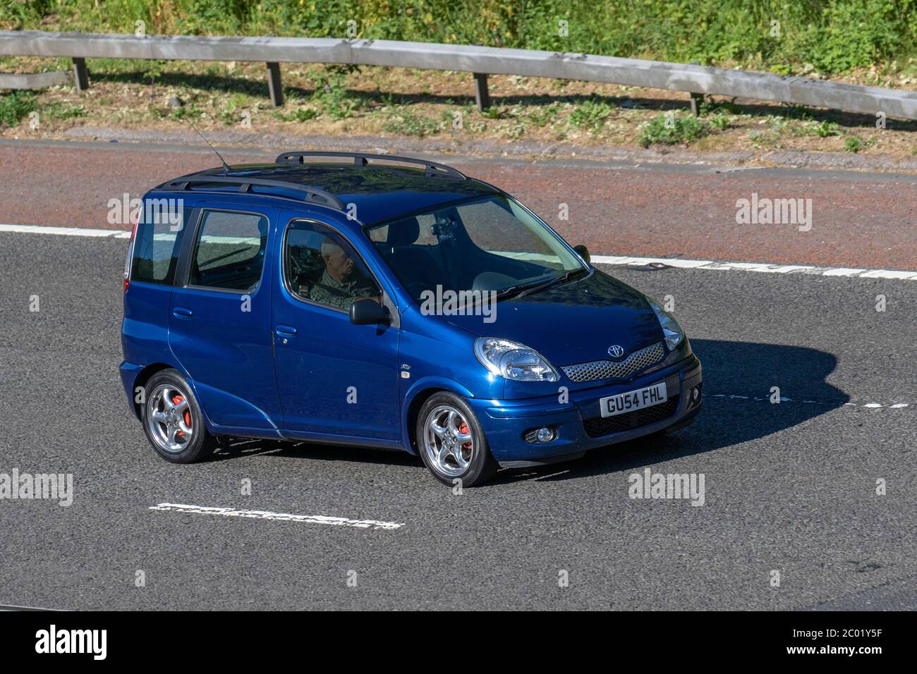 Toyota yaris verso hi-res stock photography and images - Alamy