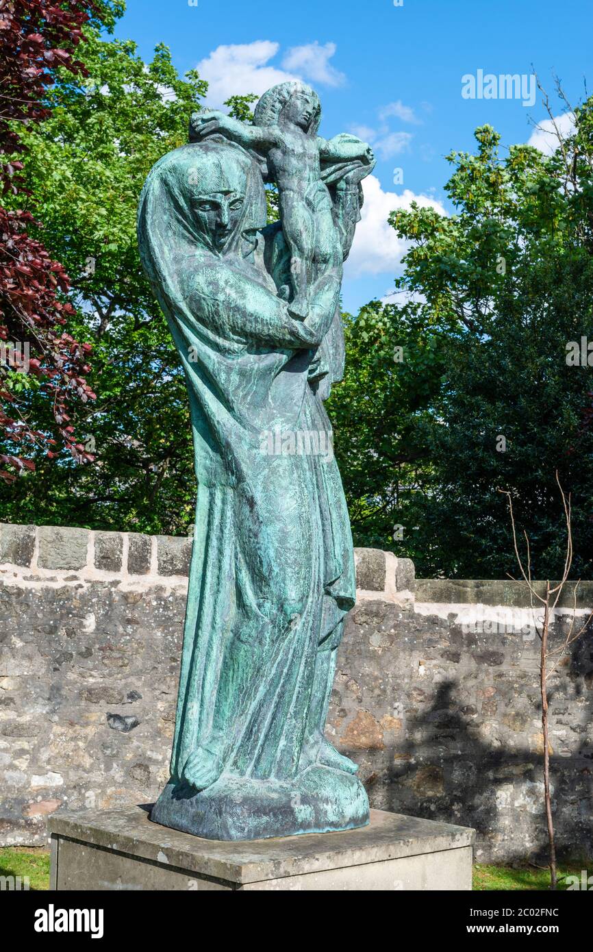 The Virgin of Alsace bronze sculpture by Emile-Antoine Bourdelle in grounds of Scottish National Gallery of Modern Art Two in Edinburgh, Scotland, UK Stock Photo