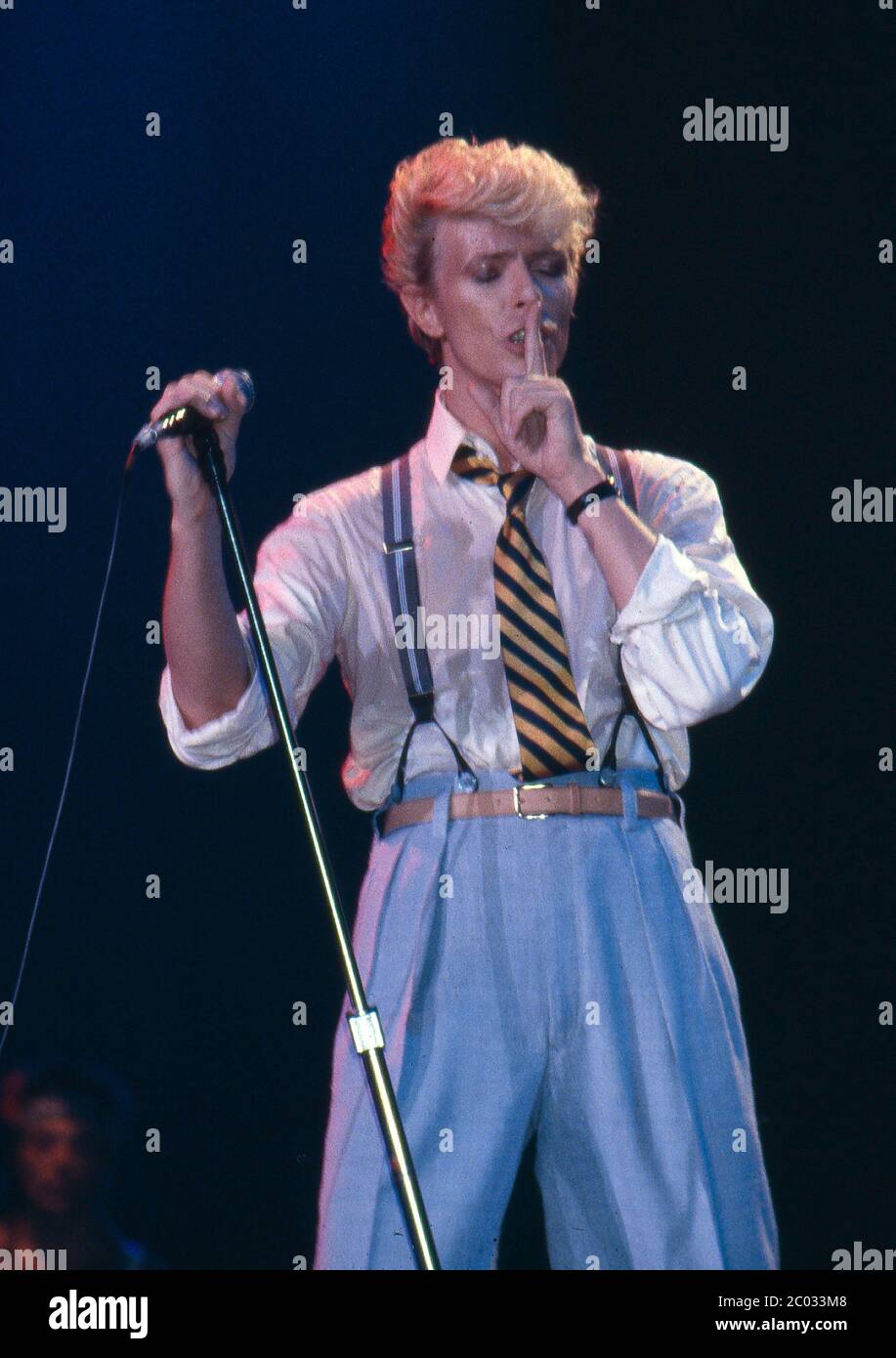 David Bowie kicking off his Serious Moonlight Tour with a warm-up gig ...