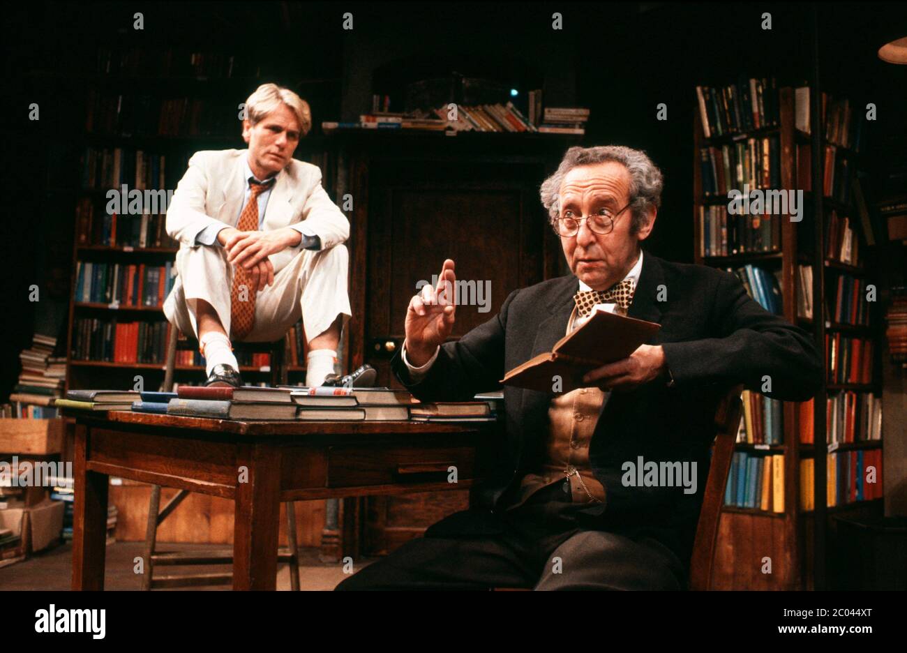 lr Adam Faith (Simon Matthews), David de Keyser (Timmothy Timmony) in