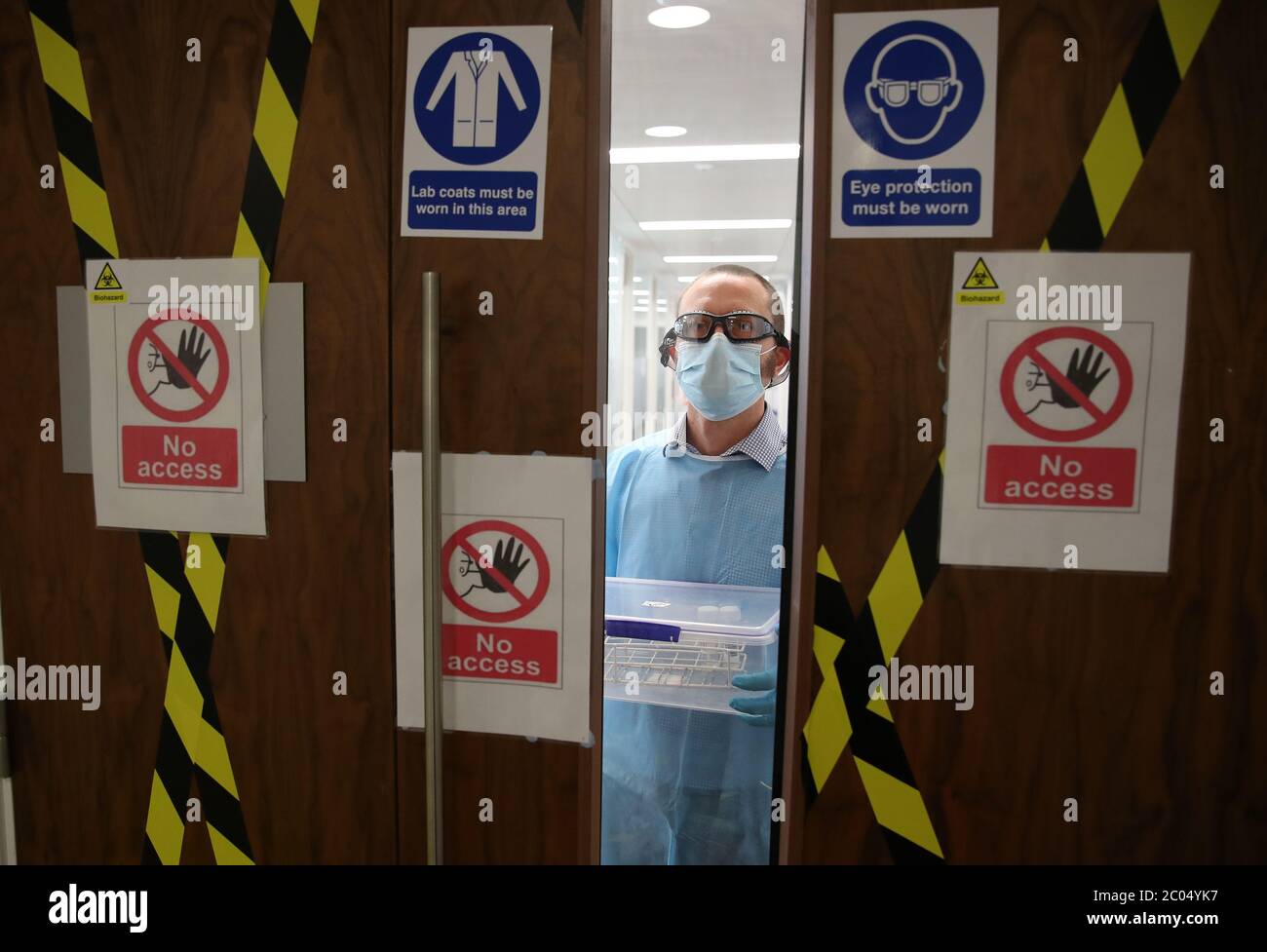 Scientist working lighthouse laboratory queen elizabeth university ...