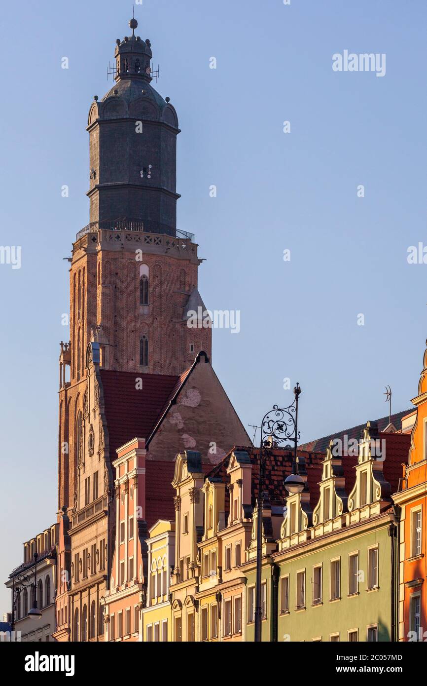 Colourful houses and Church of St. Elizabeth, Market Square, Wroclaw Stock Photo