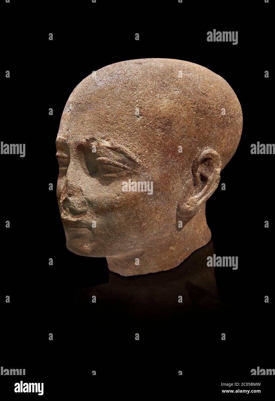 Ancient Egyptian statue shaved head of a priest, New Kingdom, 18th