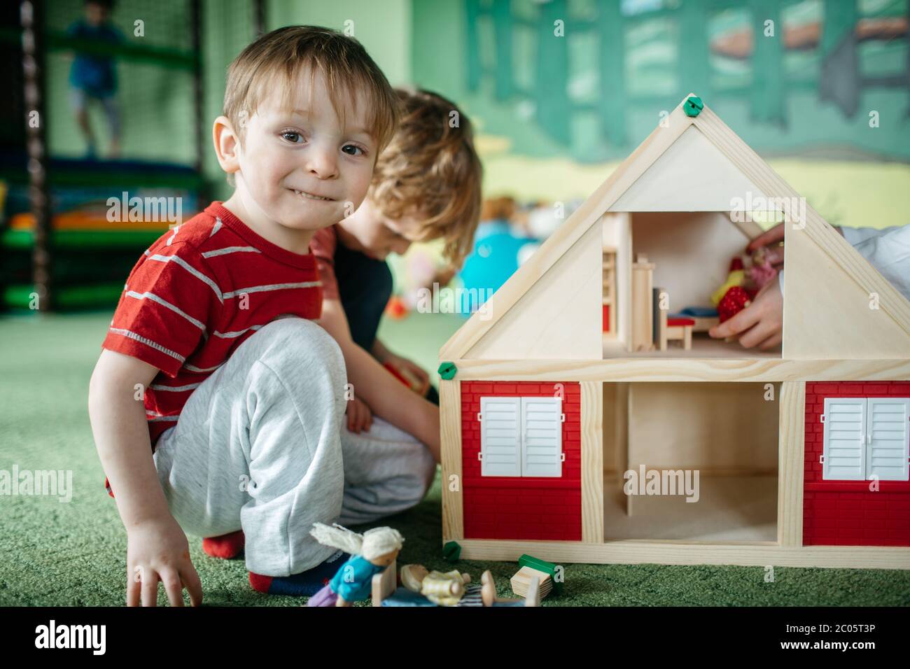 wooden dolls houses for toddlers