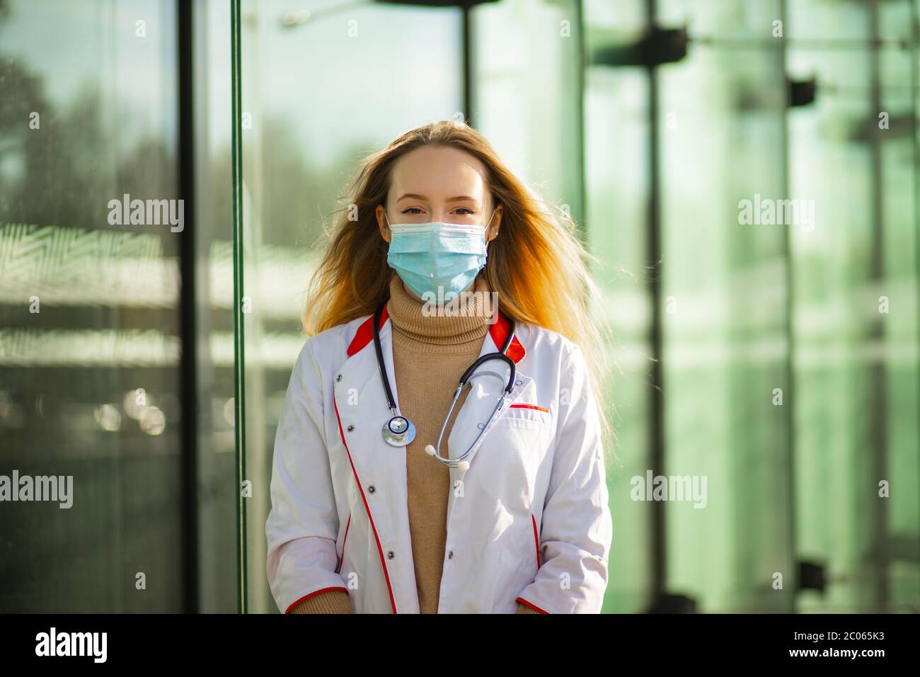 Nurse mask gown hi-res stock photography and images - Alamy