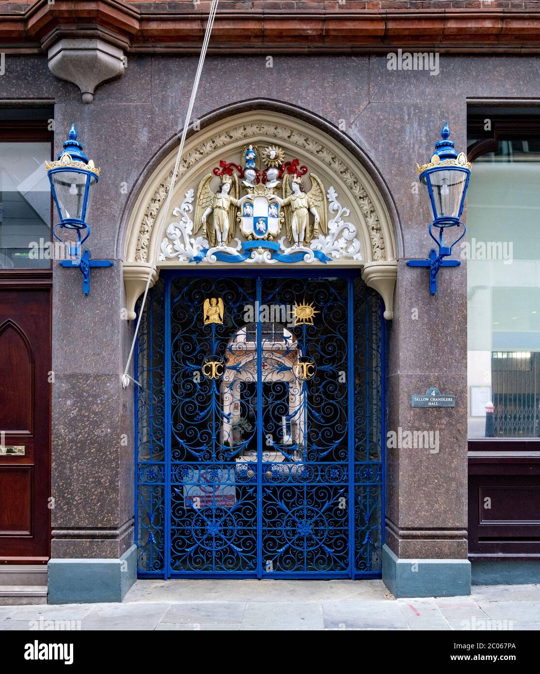 Tallow Chandlers Livery Company, entrance to Hall on Dowgate Hill in the City of London, UK Stock Photo