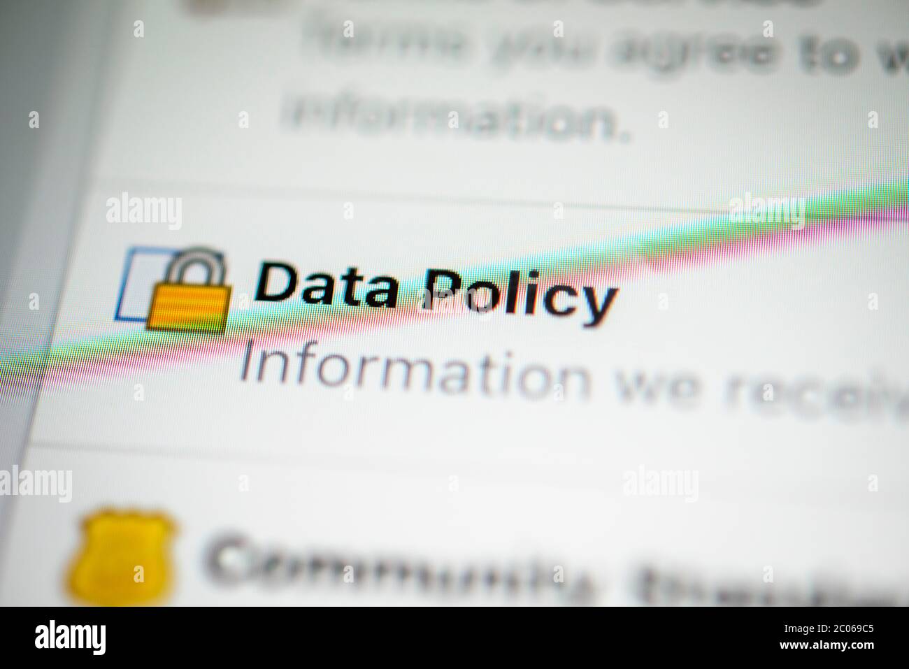 Facebook privacy settings, data policy, lettering, screenshot, smartphone, detail, full screen Stock Photo