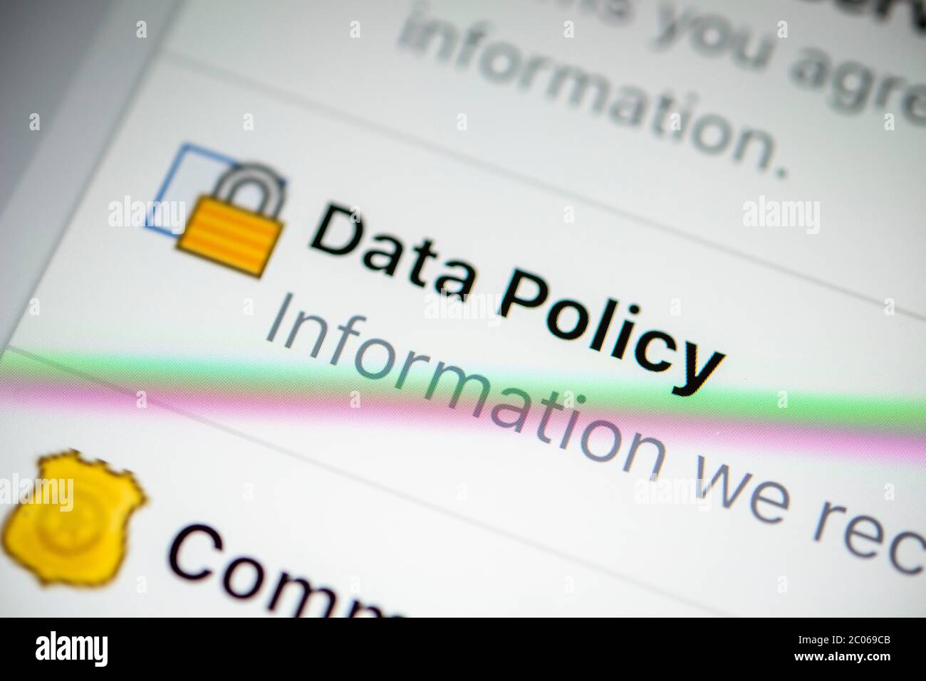 Facebook privacy settings, data policy, lettering, screenshot, smartphone, detail, full screen Stock Photo