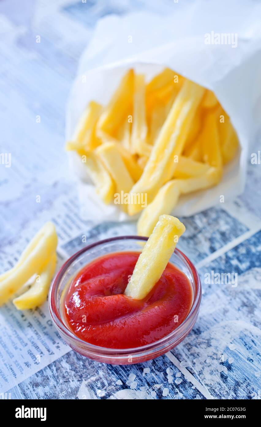 potato with ketchup Stock Photo Alamy