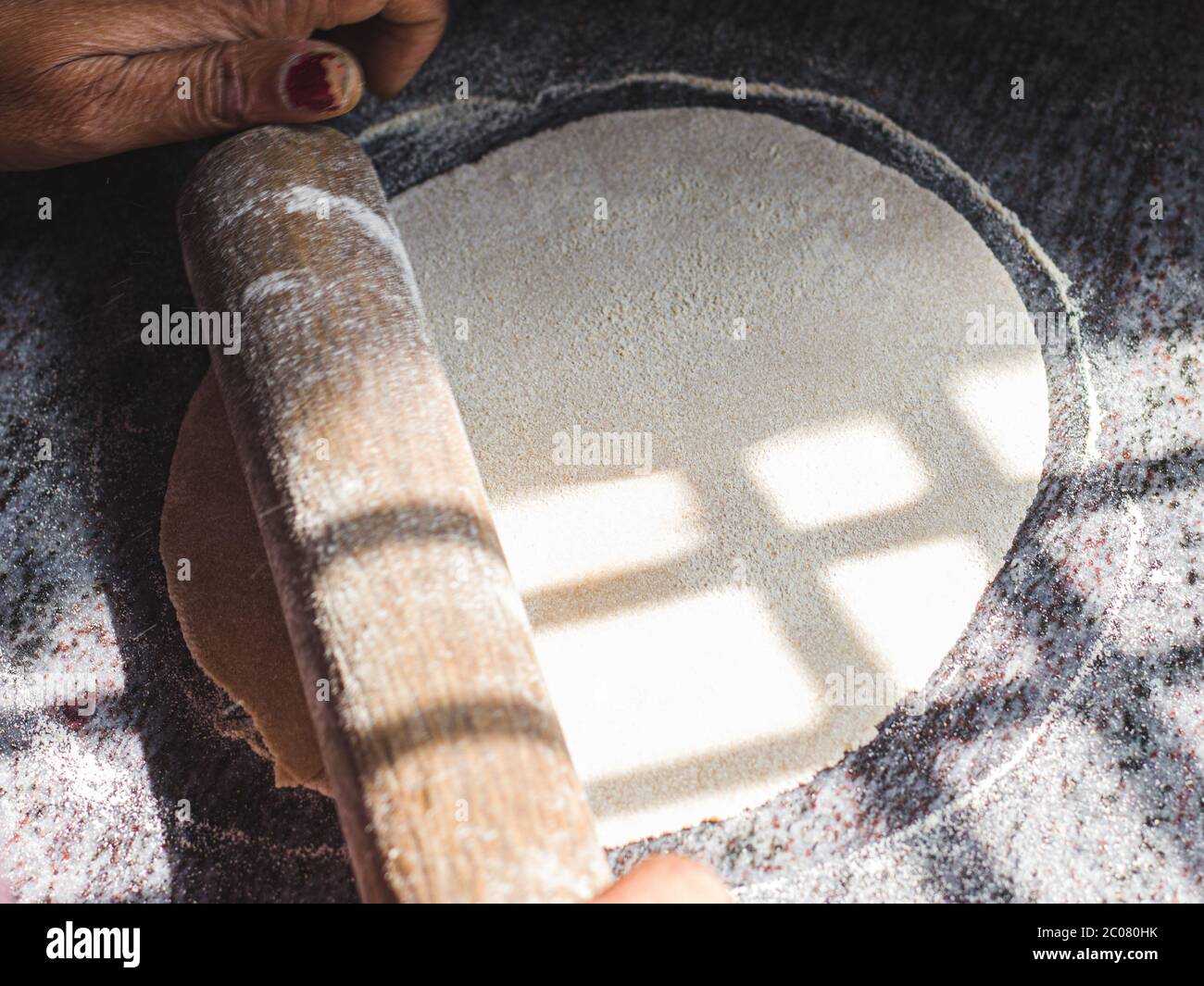 Traditional Roti Making Indian traditional way making food hi-res stock photography and images ...