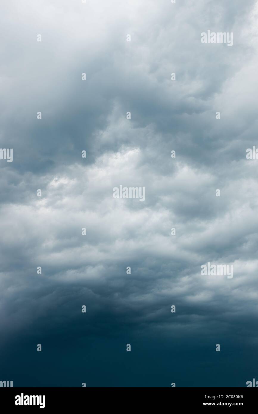 Stormy clouds in the sky hi-res stock photography and images - Alamy