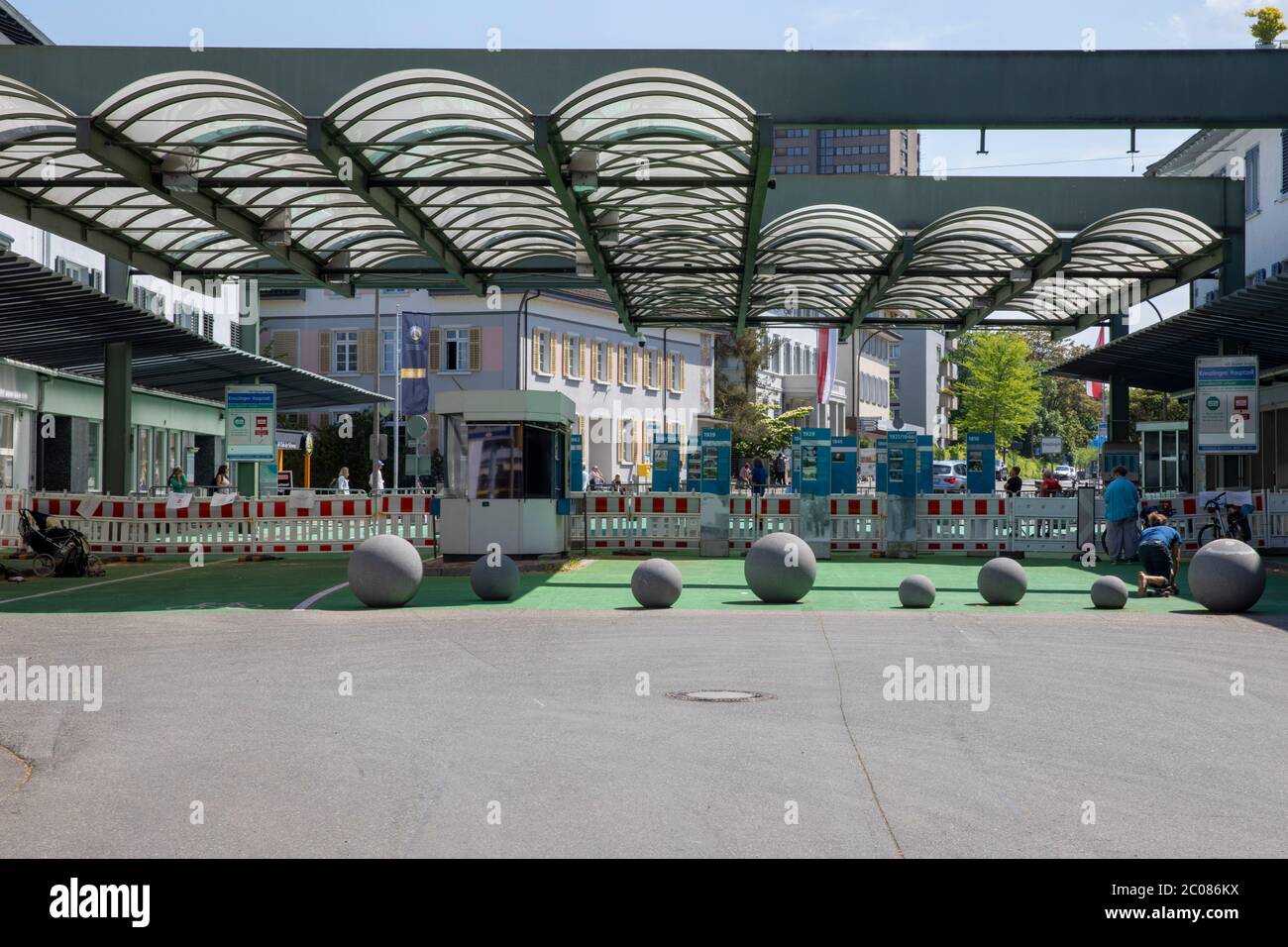 Symbol der Krise: Die Kunstgrenze zwischen Kreuzlingen und Konstanz ist geschlossen. Konstanz, 09.05.2020 Stock Photo